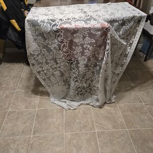 Elegant Rose Embroidered White Lace Tablecloth Vintage Floral Elegant Home Cloth